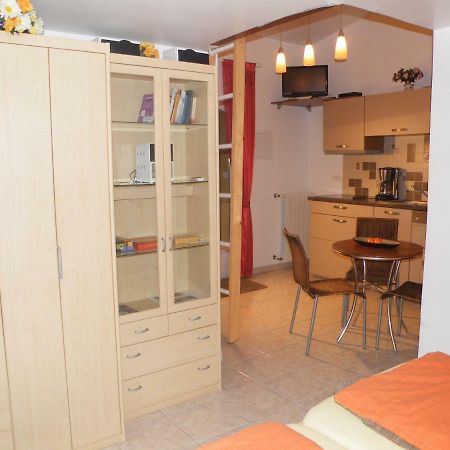 Villa Liamone Studio Fuer 3 Personen , 400 M Vom Strand, Pool, Klimaanlage ساغون المظهر الخارجي الصورة